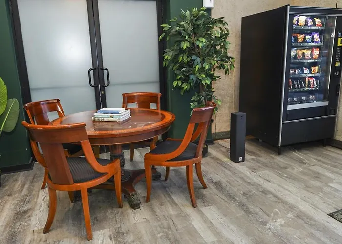 Luxurious 5br Near Mccormick With Pool Table *