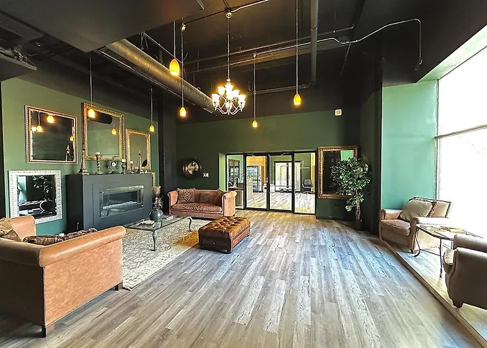 Luxurious 5br Near Mccormick With Pool Table Apartment